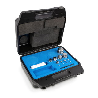 Zestaw odważników 304-064 E1 (1 g – 1 kg) ze stali nierdzewnej w etui. Idealny do kalibracji wag. Zamów online już dziś!