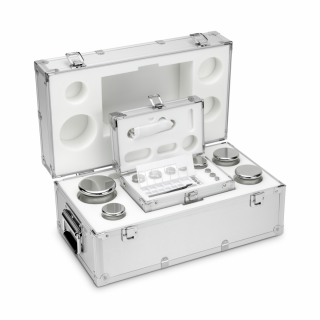 Zestaw odważników 312-086 E2 (1 g – 5 kg) ze stali nierdzewnej w etui. Idealny do kalibracji wag. Zamów online już dziś!