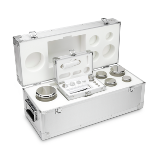 Zestaw odważników 312-096 E2 (1 g – 10 kg) ze stali nierdzewnej w etui. Idealny do kalibracji wag. Zamów online już dziś!