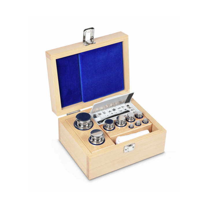 Zestaw odważników 313-06 E2 (1 mg – 1 kg) ze stali nierdzewnej w etui. Idealny do kalibracji wag. Zamów online już dziś!