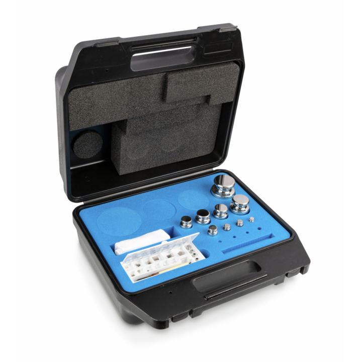 Zestaw odważników 313-064 E2 (1 mg – 1 kg) ze stali nierdzewnej w etui. Idealny do kalibracji wag. Zamów online już dziś!