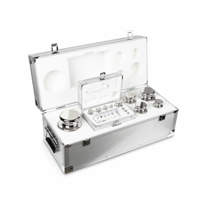 Zestaw odważników 313-096 E2 (1 mg – 10 kg) ze stali nierdzewnej w etui. Idealny do kalibracji wag. Zamów online już dziś!