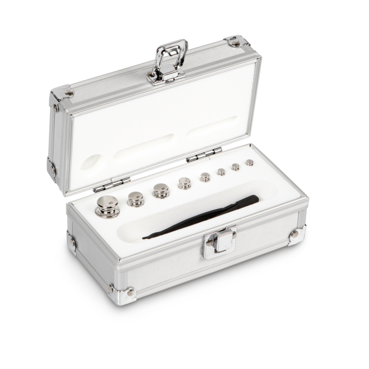 Zestaw odważników 304-026 E1 (1 g – 50 g) ze stali nierdzewnej w etui. Idealny do kalibracji wag. Zamów online już dziś!